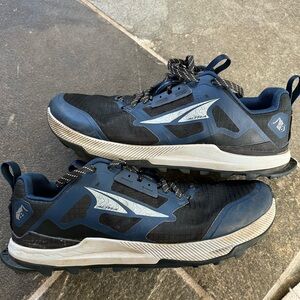 Altra Lone Peak 8 (Size 9) Like new, perfect condition